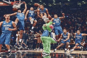 九游娱乐APP-C罗跨界NBA？雄鹿奇兵逆天防守破纪录，全网炸锅！